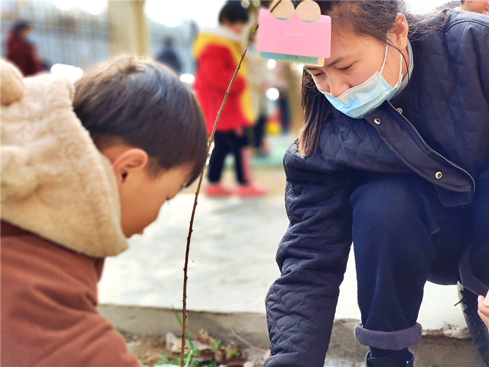 我和小树一起成长 ——黑埠中心幼儿园植树节活动