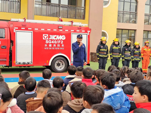 “消防心连心，安全伴我行” ——阿湖镇黑埠中心幼儿园特邀高流消防支队到园指导消防疏散演练活动