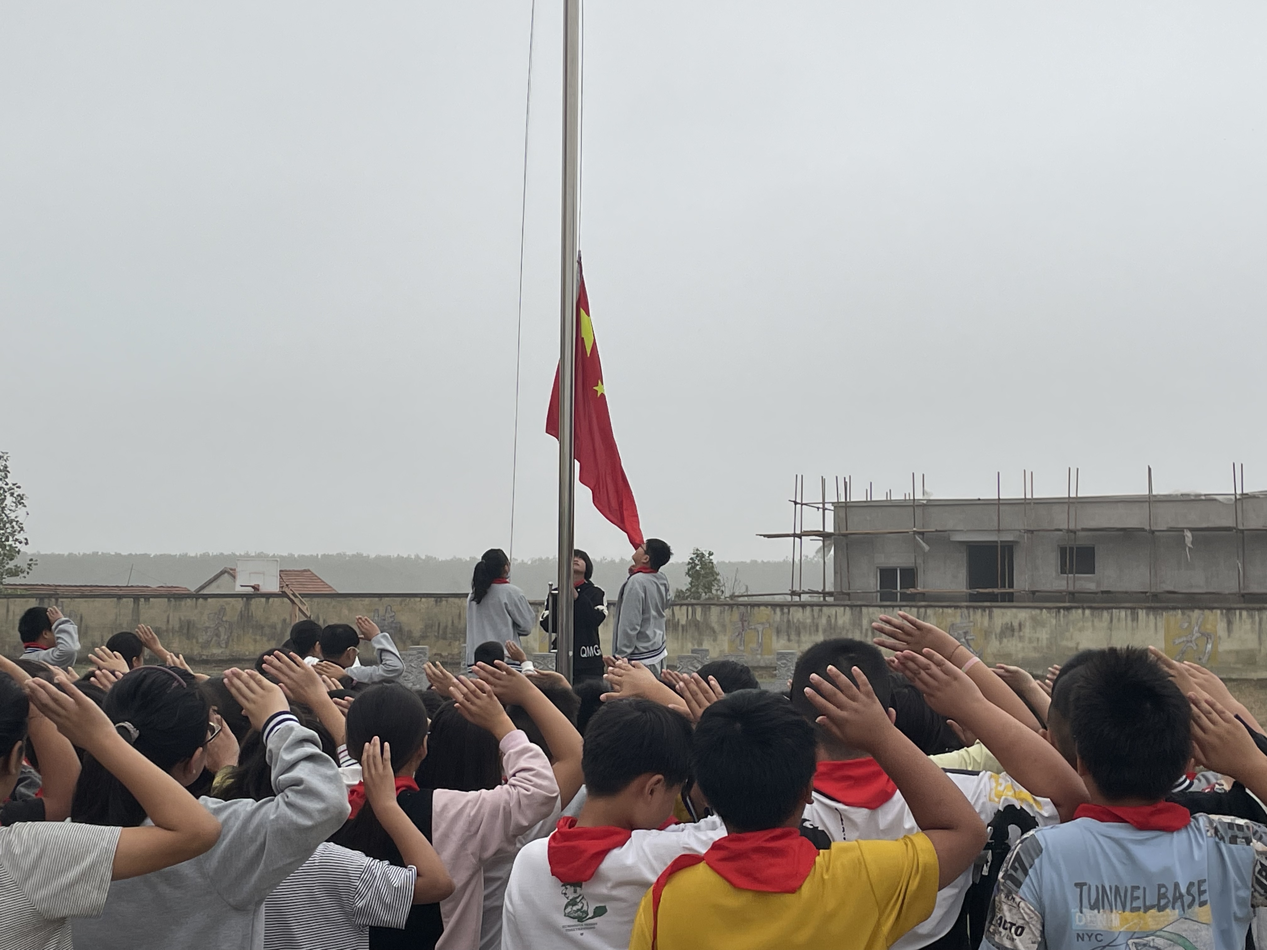 阿湖镇墩新小学国旗下讲话系列报道